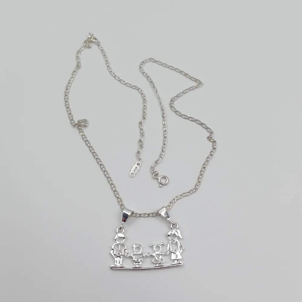 925 sterling silver Family‎ pendant necklace mom dad a boy and a girls